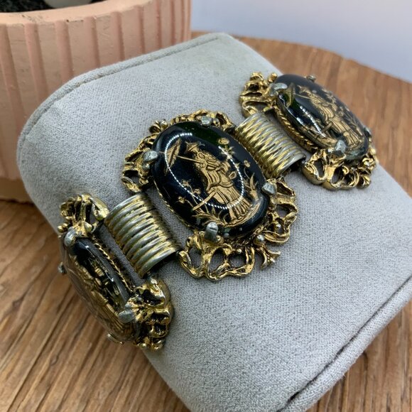 Filigree Black Enamel Link Vintage Gold Tone Image of Asian Figure Bracelet - Picture 5 of 8